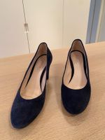 Dunkelblaue wasserabweisende Wildleder Schuhe