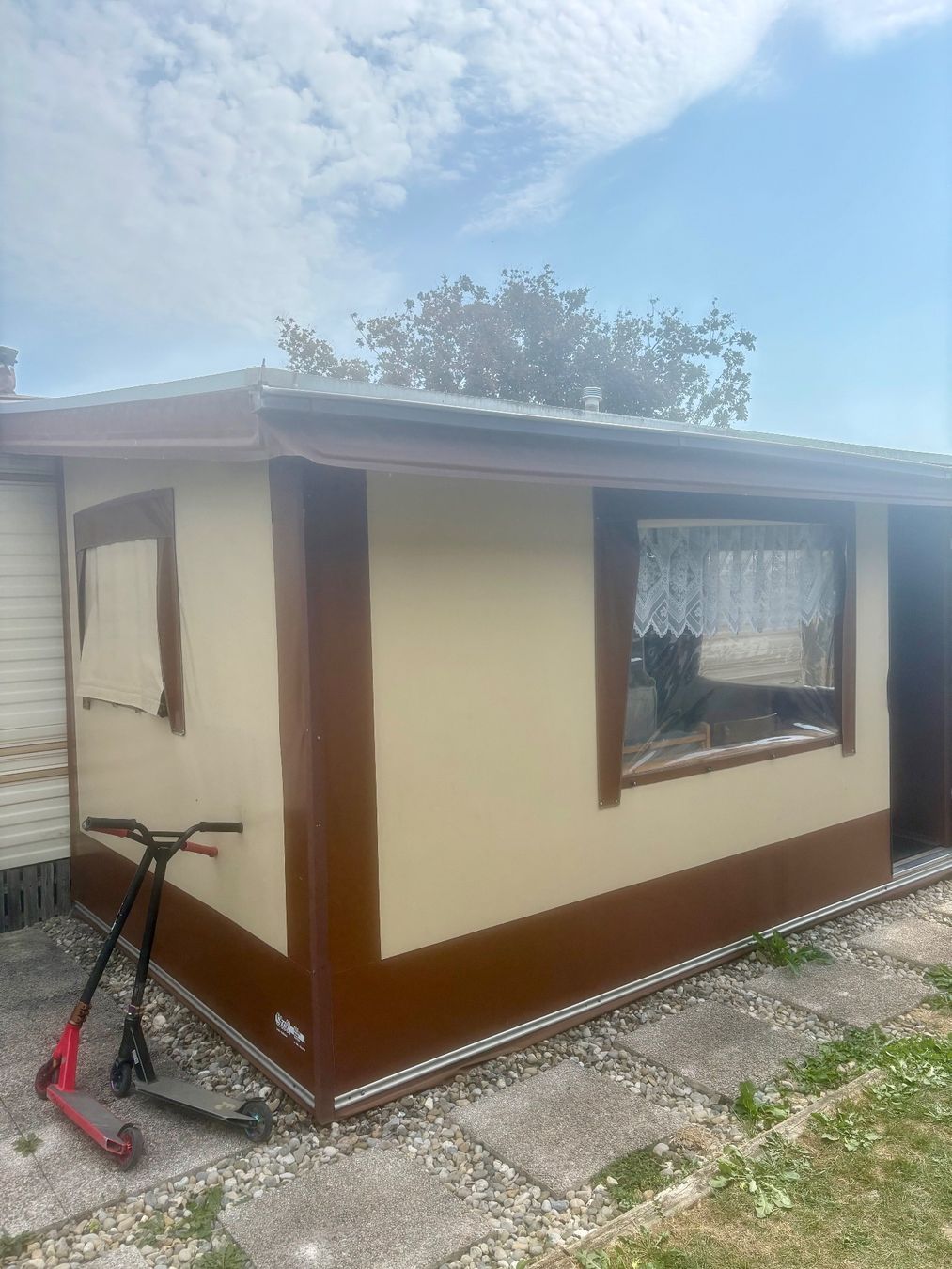 Mobilhome: Mobile-home avec auvent – Gebraucht aus Noréaz von chantalr06 1