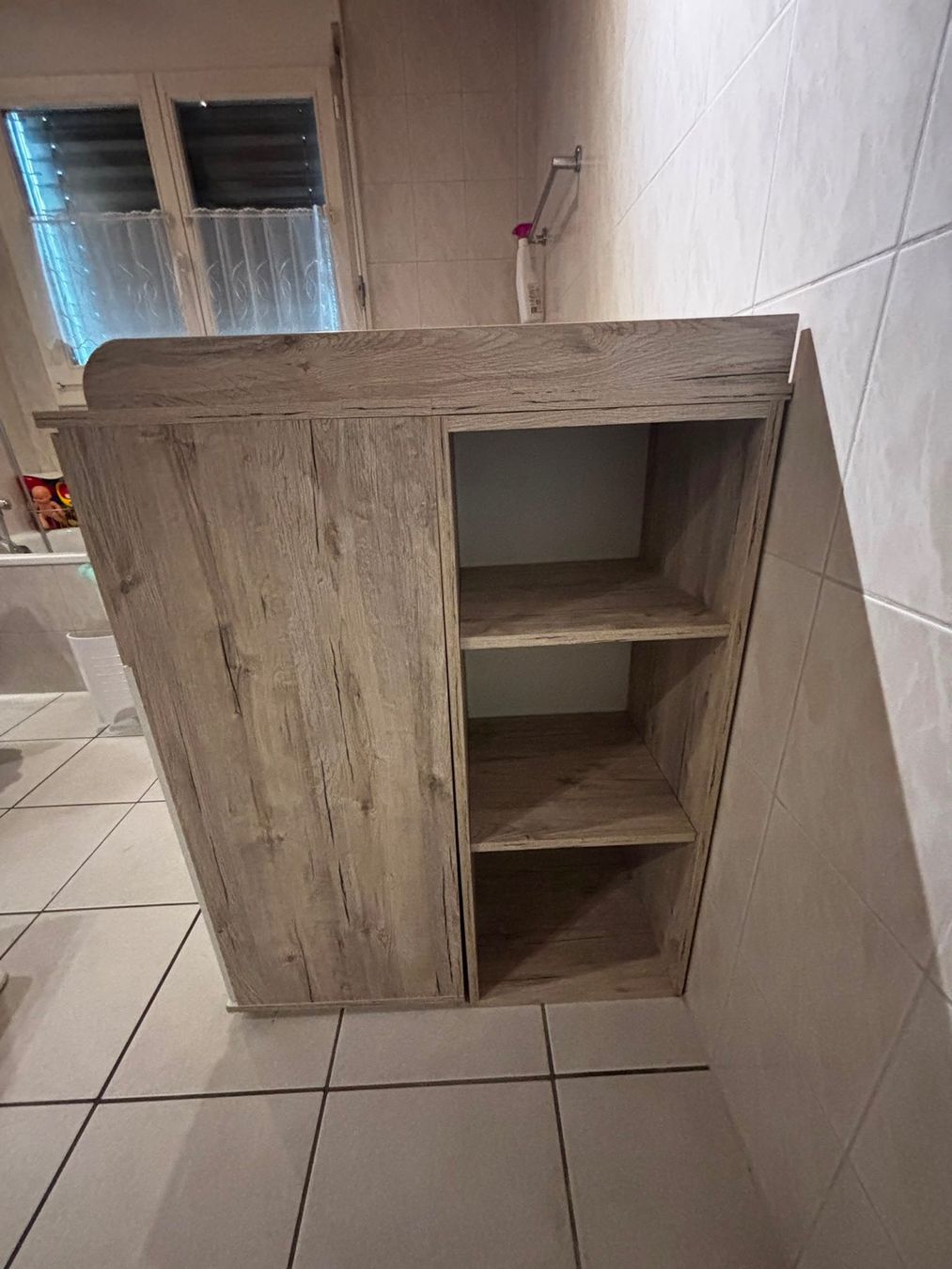 Tables à langer & accessoires: Wickelkommode / Kommode in Eichenoptik mit Wickelaufsatz – D'occasion à Diegten par SchatzkisteBL 2