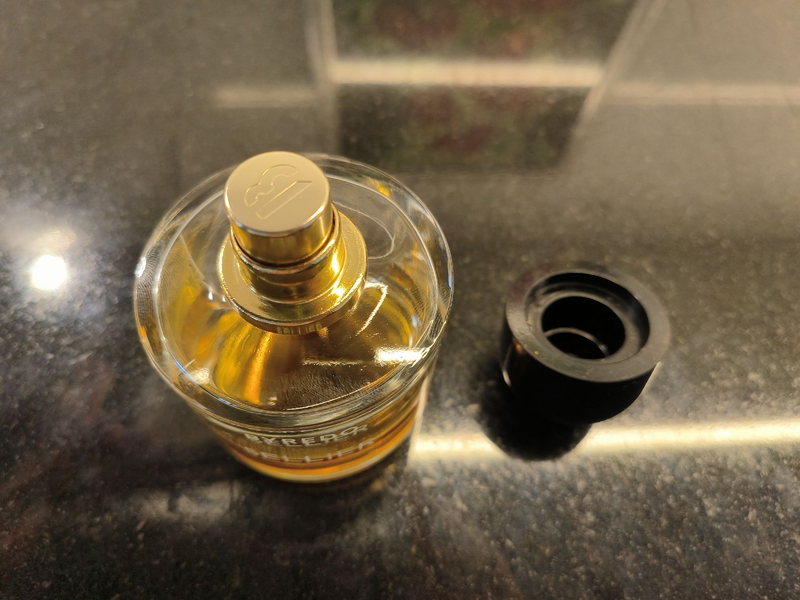 Byredo Parfum & Eau de Toilette: Byredo Sellier Extrait de parfum 50 ml – Gebraucht aus Carouge GE von pro_8k9d 4