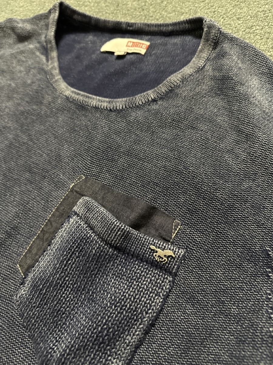 Maglioni & Felpe: Herren Pullover Mustang blau mit Brusttasche Grösse L – Usato da Baltschieder venduto da YmroBe 1