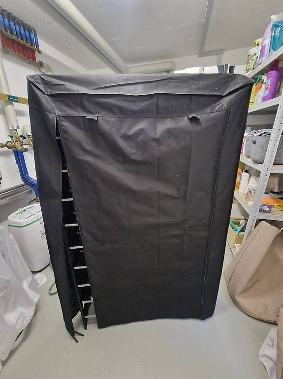 Armadi: Schuhschrank für Keller – Usato da Aettenschwil venduto da steff5630