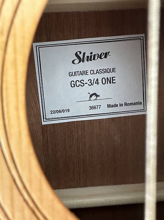 Strumenti musicali: Guitare Shiver pour enfant – Usato da Lausanne venduto da yoz_csv2 1