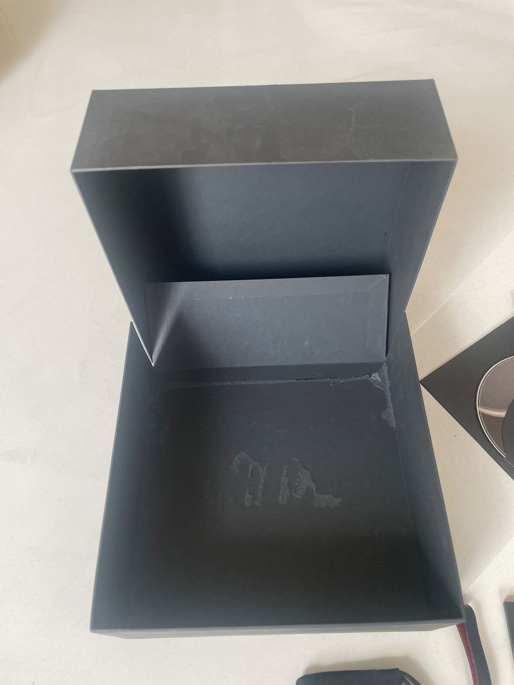 Nokia Telefoni cellulari / Smartphones: Nokia 8800 Sirocco edition - solo accessori – Usato da Minusio venduto da Pink222 3