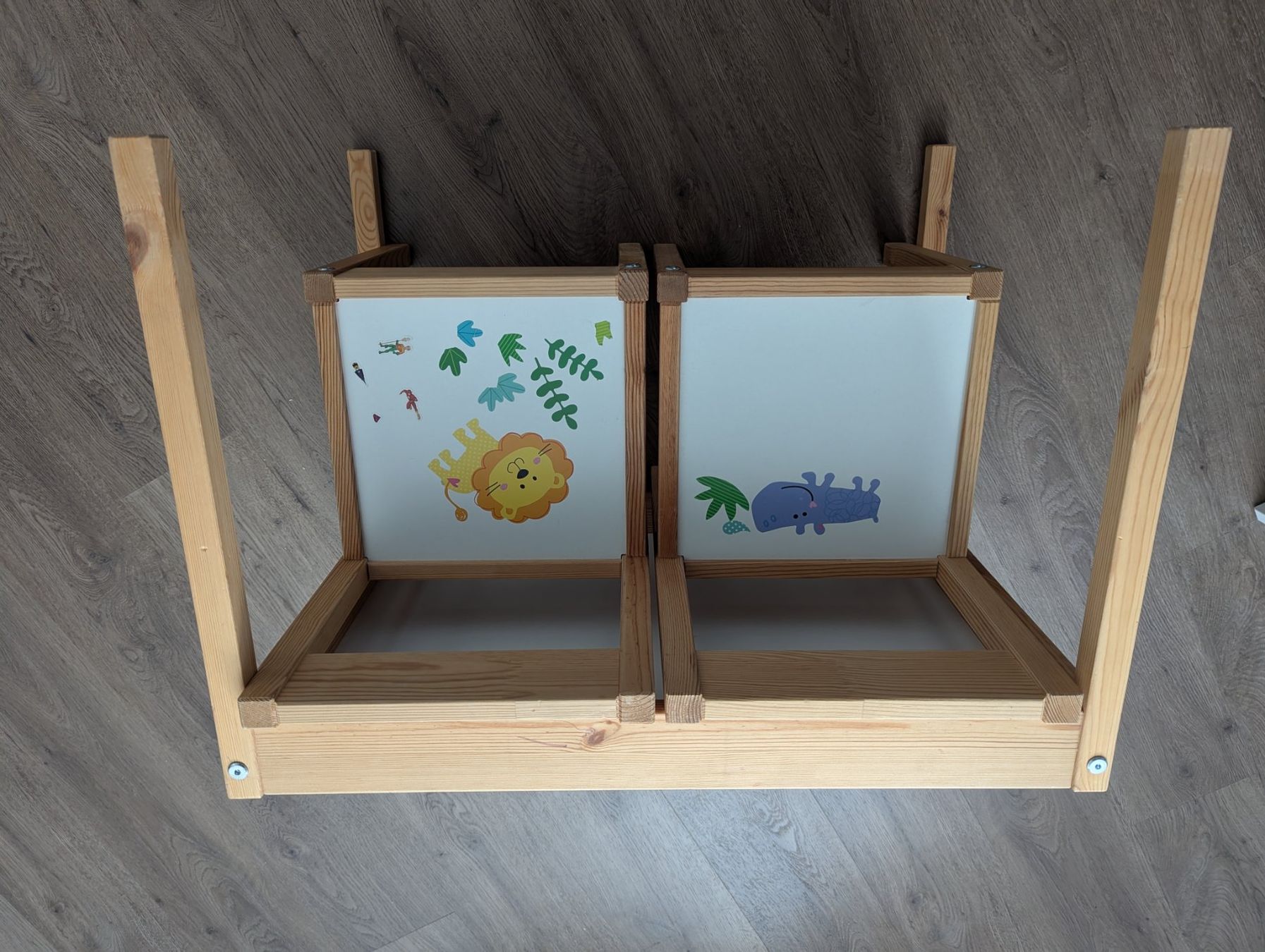 Set di tavolo e panche: Table enfant et 2 chaises en bois – Usato da Brügg BE venduto da Bidou44 2