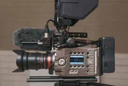 Kinemax 6k - Cinema Camera + Monitor + Microphone + acc