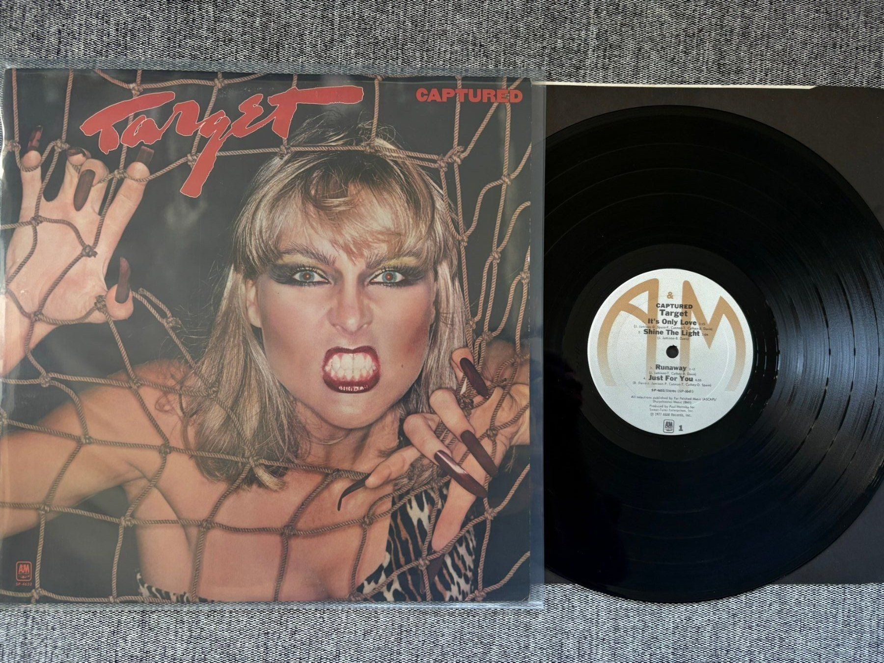 Schallplatten: Target - Captured - US - 1977 - A&M Records – Gebraucht aus Zofingen von Bigron