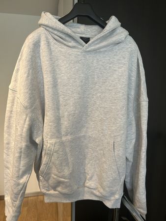 Pull&Bear Hoodie, Gr. L, Grau, Top Zustand für den Winter!