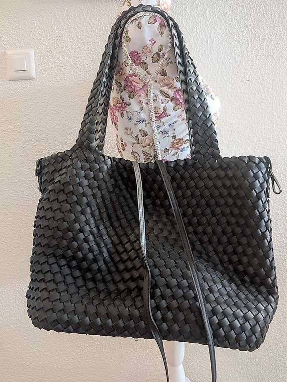 Borse da donna: Dudlin 2 Stk. Handtaschen Silber/schwarz – Usato da Tobel venduto da Streetfroggy 2