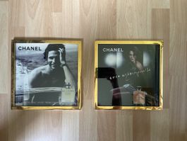 2 vintage Werbe-Bilder in goldigem Rahmen von Chanel