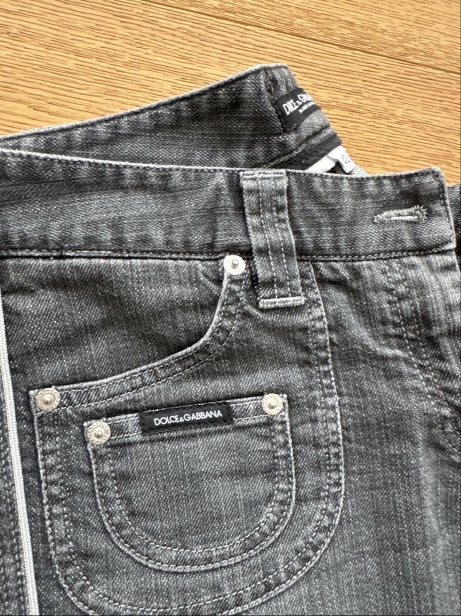 Dolce & Gabbana Jeans: Dolce & Gabbana Jeans grau Gr. 36 Slim Logo – Usato da Winterthur venduto da whatdreamz 2