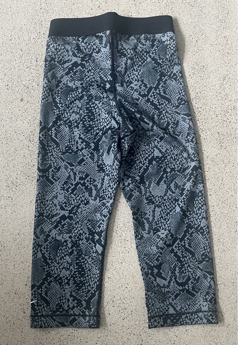 Nike Pantaloni: Nike Sporthose – Usato da Zürich venduto da Jaskam 1