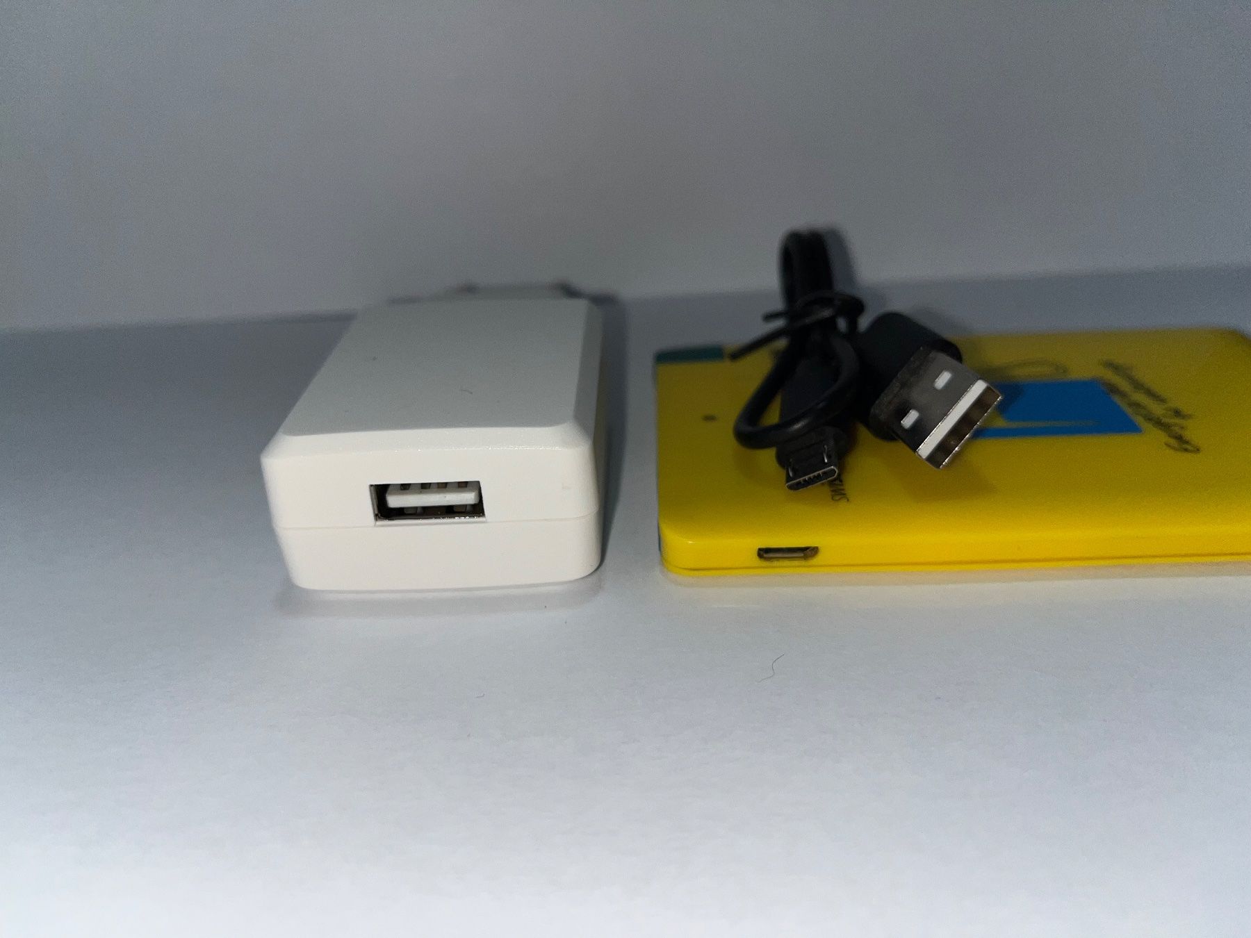 Caricabatterie: Mini Powerbank – Usato da Au ZH venduto da Comeback_Q 7