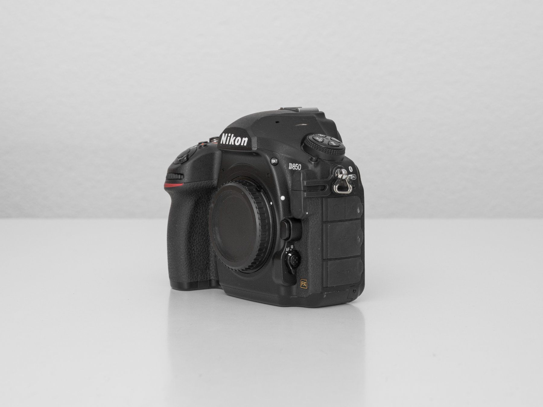 Nikon Fotocamera: Nikon D850 + 4 Akkus + Ladegerät + Godox Trigger – Usato da Luzern venduto da jblum 3