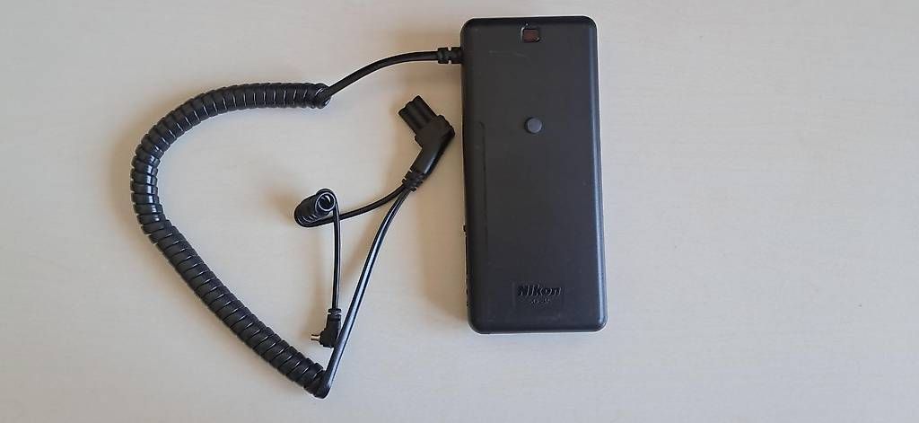 Nikon Akkus: Nikon SD-8A Hochleistungs-Batterieteil – Gebraucht aus Rüegsauschachen von hrs3432