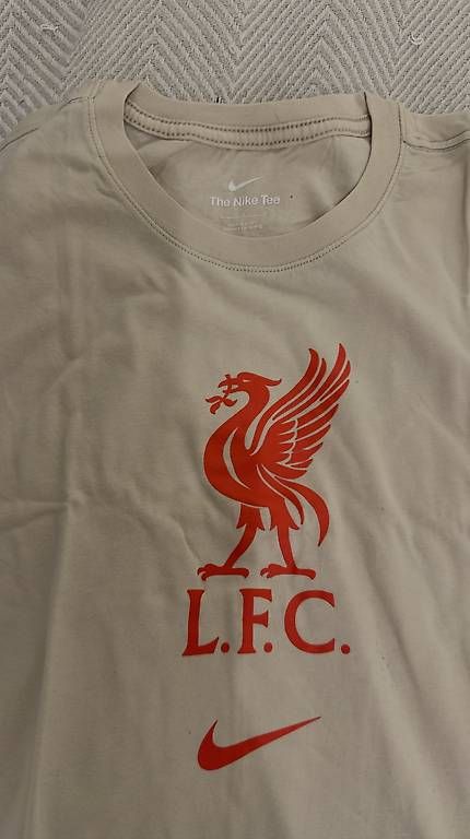 Canottiere & Pantaloni: FC Liverpool Shirt  – Usato da Brunnen venduto da sea_c7bm 1