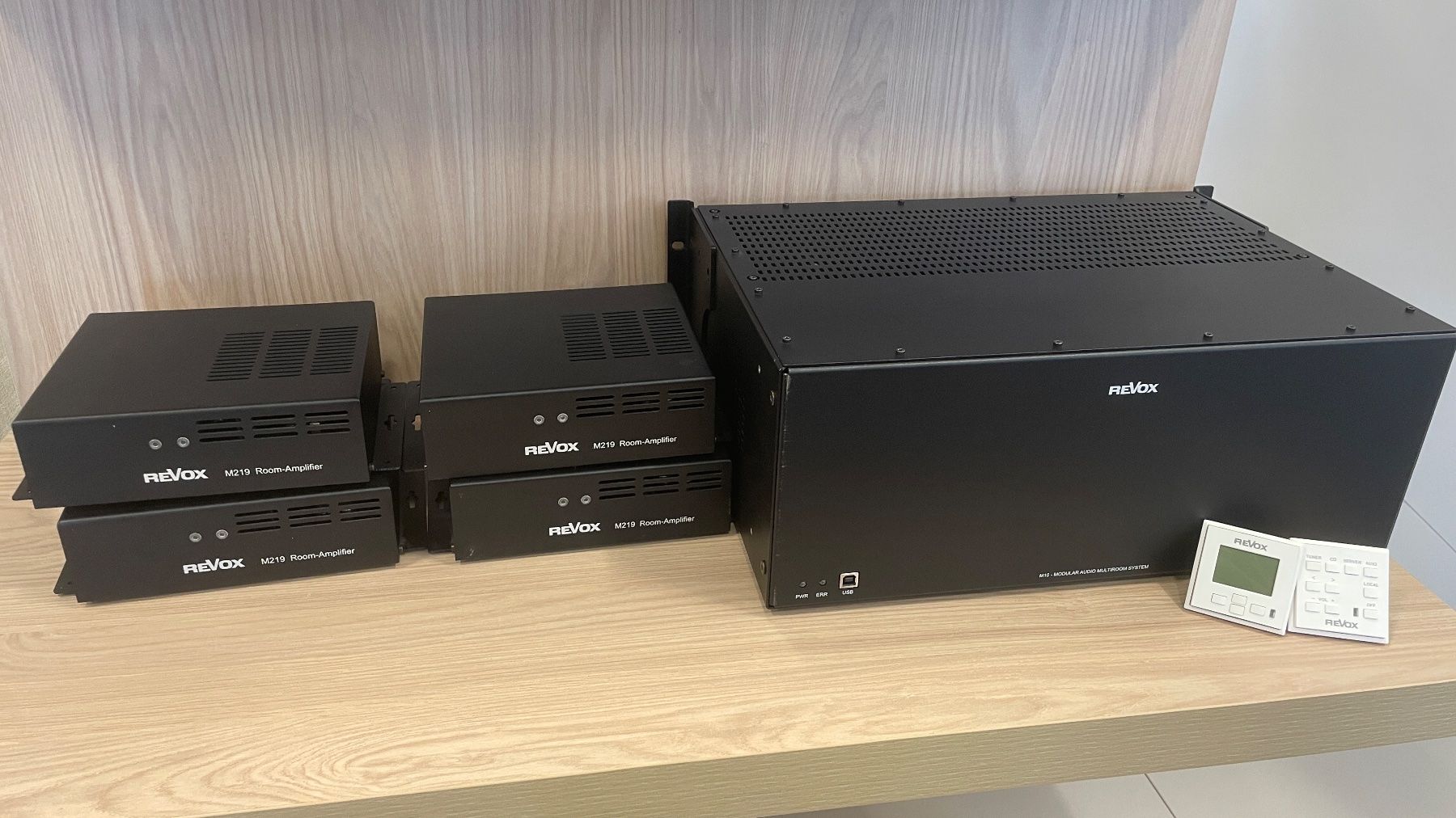 Amplificateurs: Revox M10 & M219 Multiroom system – D'occasion à Heerbrugg par Kirchhofer 1