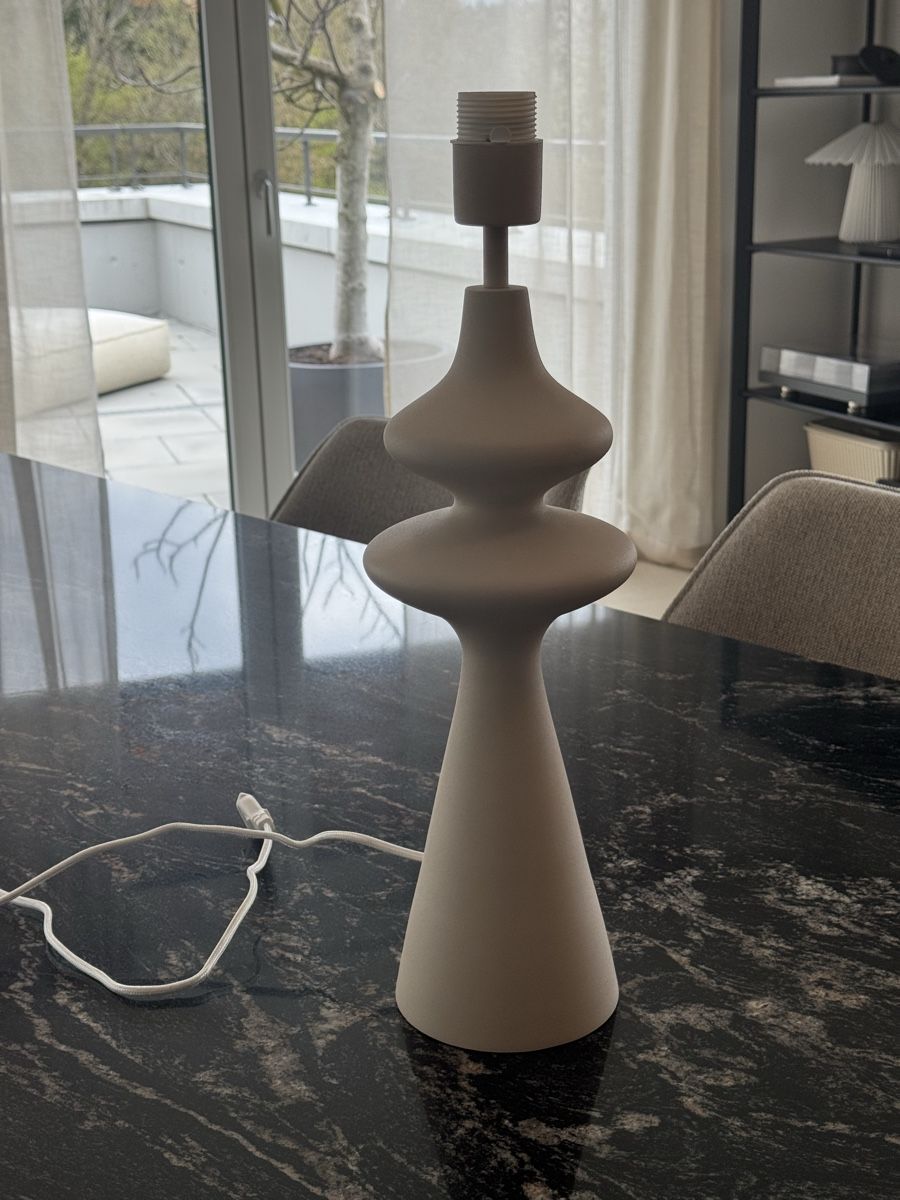 H&M Lampen: Lampensockel E27 von H&M Home – Neu (gemäss Beschreibung) aus Kloten von BLarsonneur