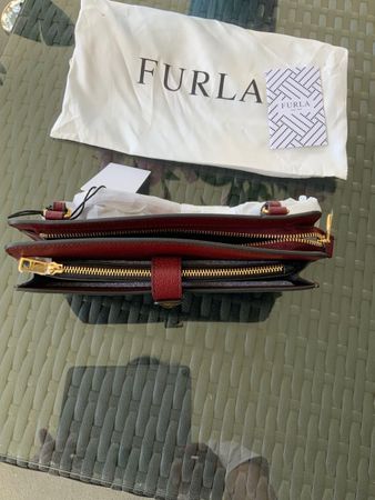 Elegante Furla Tasche Bordo in Leder, neuwertig, top CHF 150