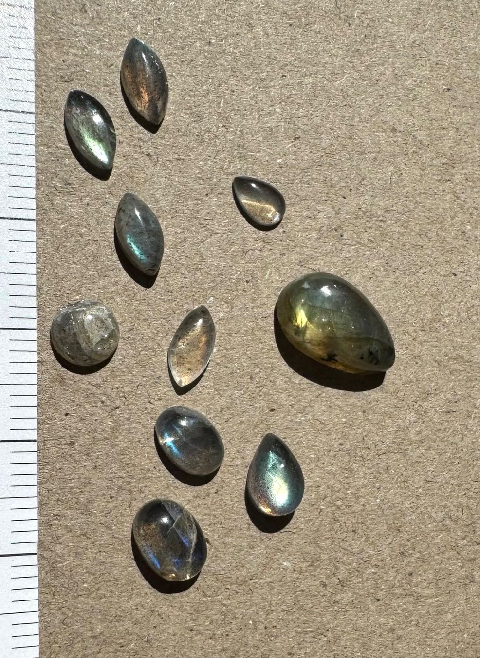 Pietre preziose: 10 Stk  Cabochons Labradorit echt gross    EXTRA viel  FEUER – Nuovo e nell'imballaggio originale da Leuggern venduto da gemshow 3