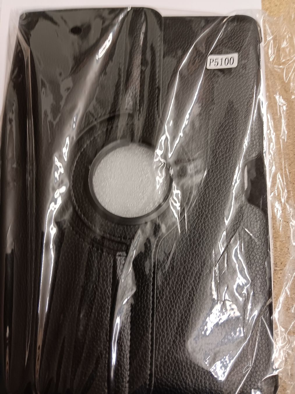 Covers & Borse: Tablet Hülle P5100, Schwarz, Leder, Neu! – Nuovo e nell'imballaggio originale da Ermatingen venduto da rik4rdo