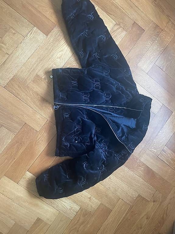 Juicy Couture Jacken: Juicy Couture Jacke – Gebraucht aus Bern von leasamiiii