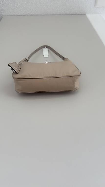 Taschen für Damen: SAC PRADA RE EDITION BEIGE – Gebraucht aus Romont FR von Yohelys 3