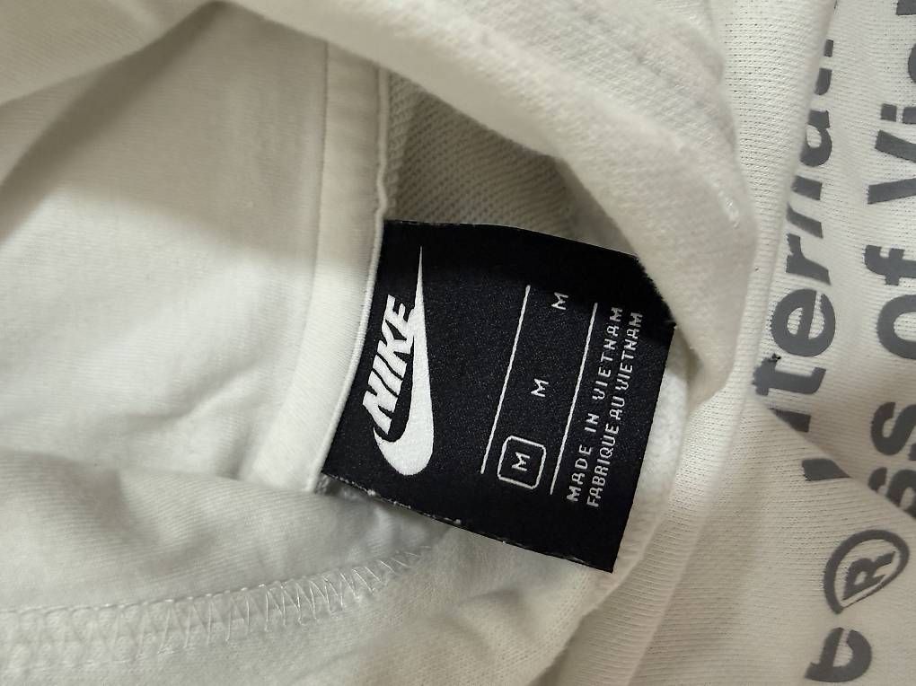 Pulls & Sweat-shirts: Felpa Nike swoosh – D'occasion à Sementina par Clothesforsell 1