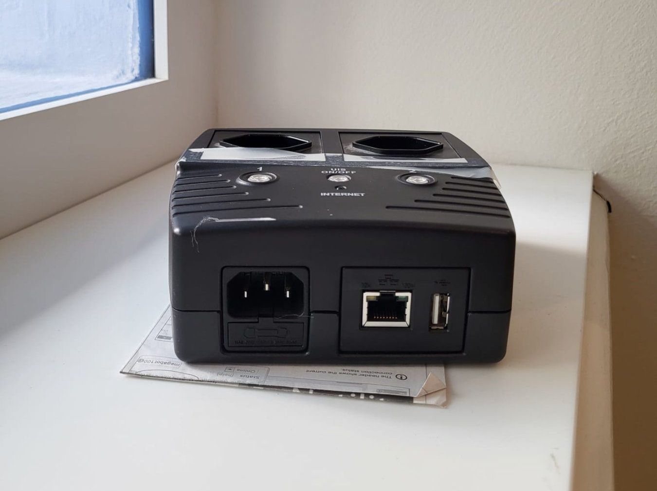 Hub & Switch: MSN UIS-323j LAN Network Switch – Usato da Rümlang venduto da Greenliff 1