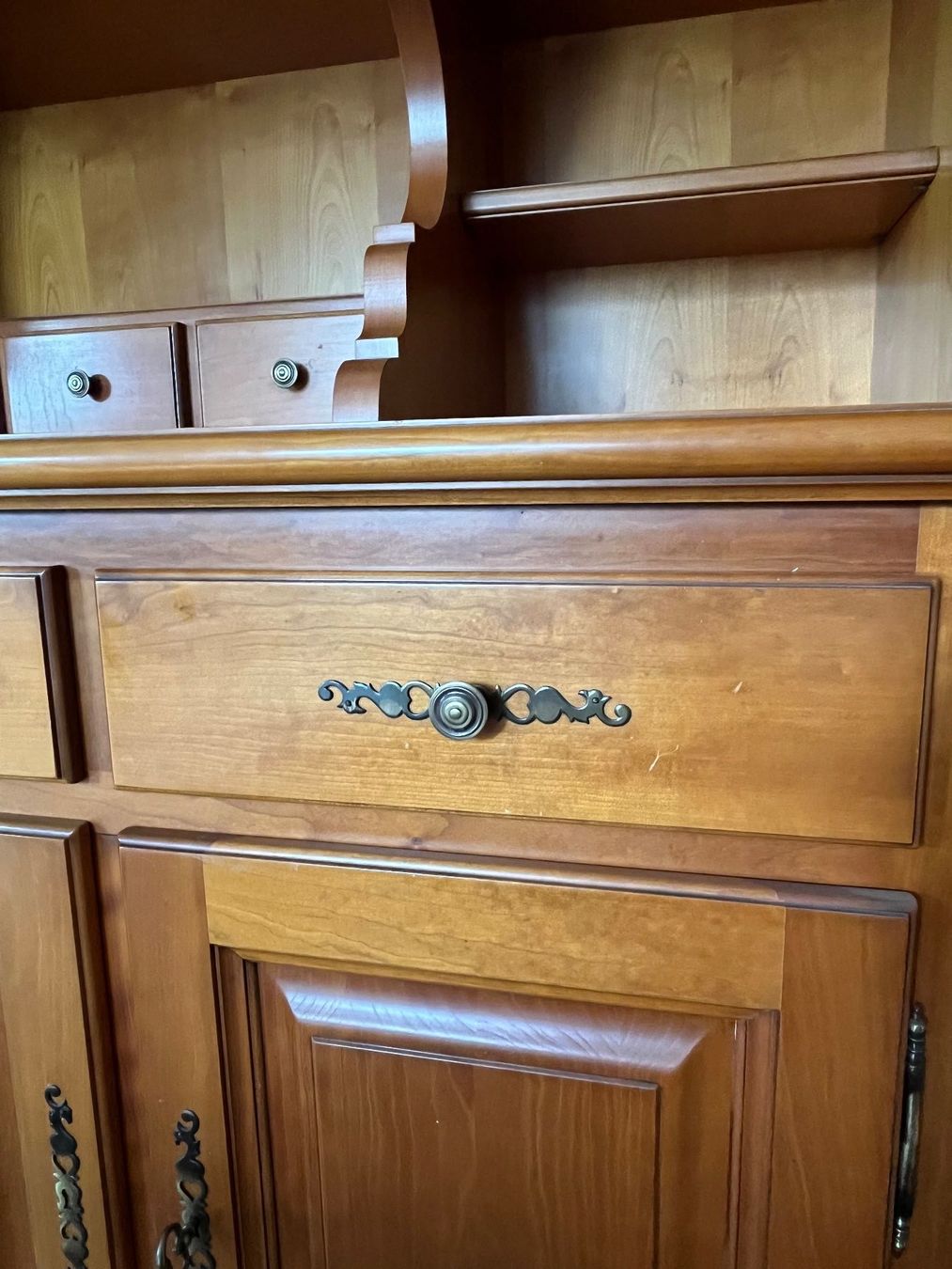 Credenze: Buffet Kirschbaum Massivholz ("Berner Buffet") / Wohnzimmer – Usato da Buchs AG venduto da Hagizahn 3
