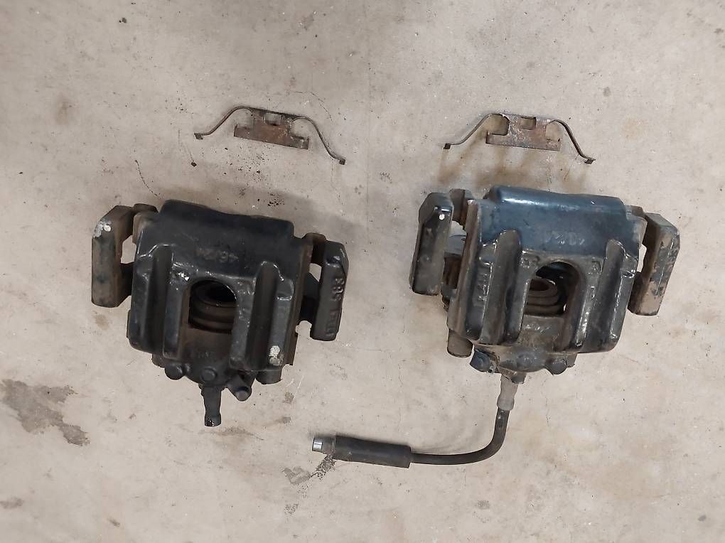 Tutti pezzi di ricambio auto: BMW M5 E60 Bremszangen Hinterachse – Usato da Mettendorf TG venduto da GarageSchenkel 2