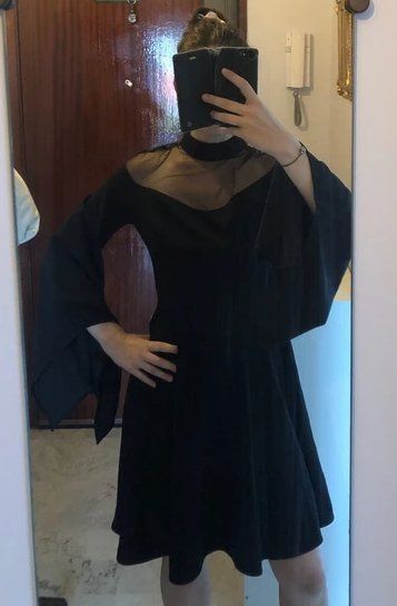 Vestiti: Robe noire à manches larges – Usato da Bern venduto da gaelle_m