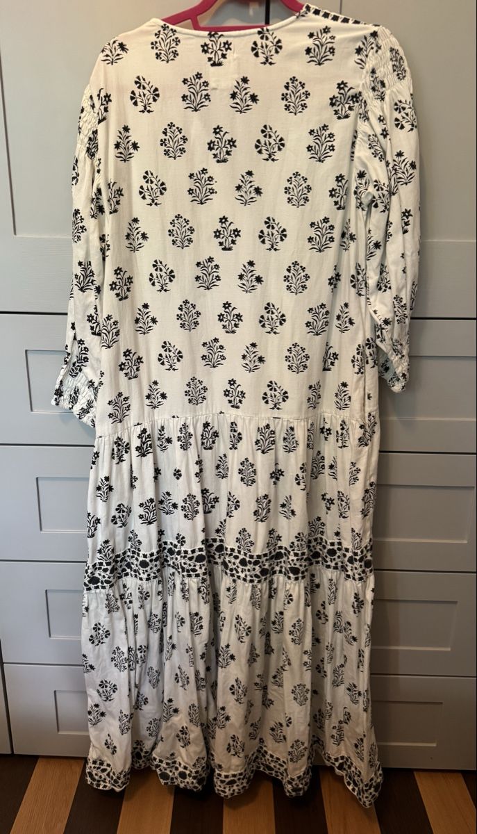 Kleider: Daydress S – Neu (gemäss Beschreibung) aus Herrliberg von kat_f5dd 1