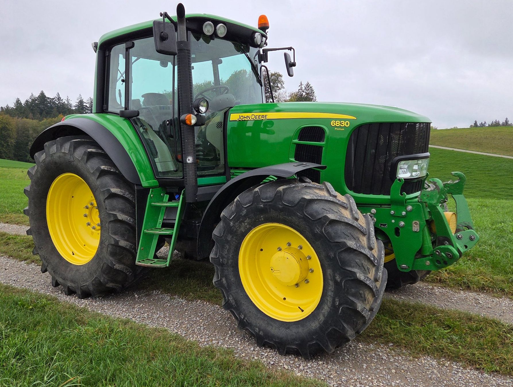 John Deere Tracteurs: John Deere 6830 Premium – D'occasion à Kirchlindach par User_246764 1