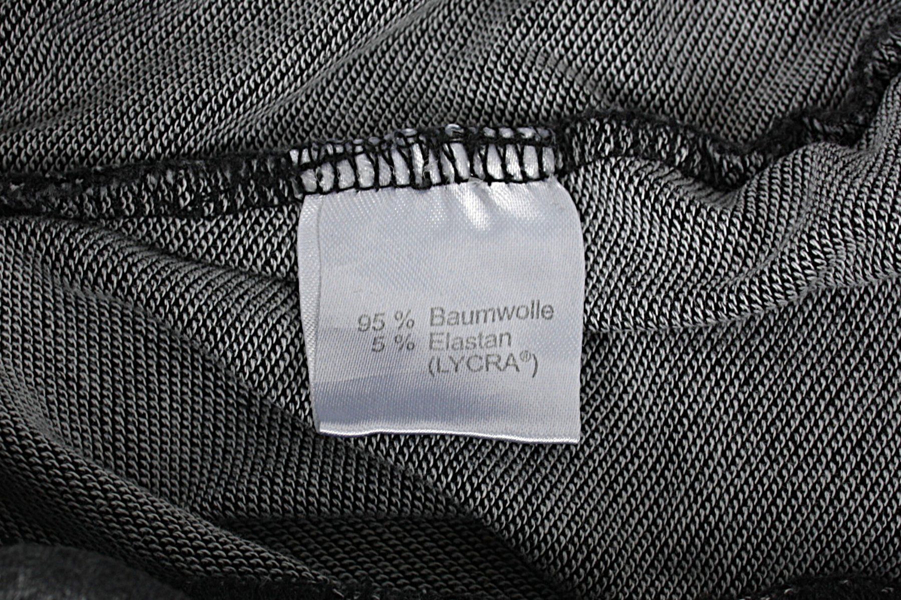 Pantaloni: SHORTS DUNKEL – Usato da Zollikofen venduto da Restwert_Zollikofen 2