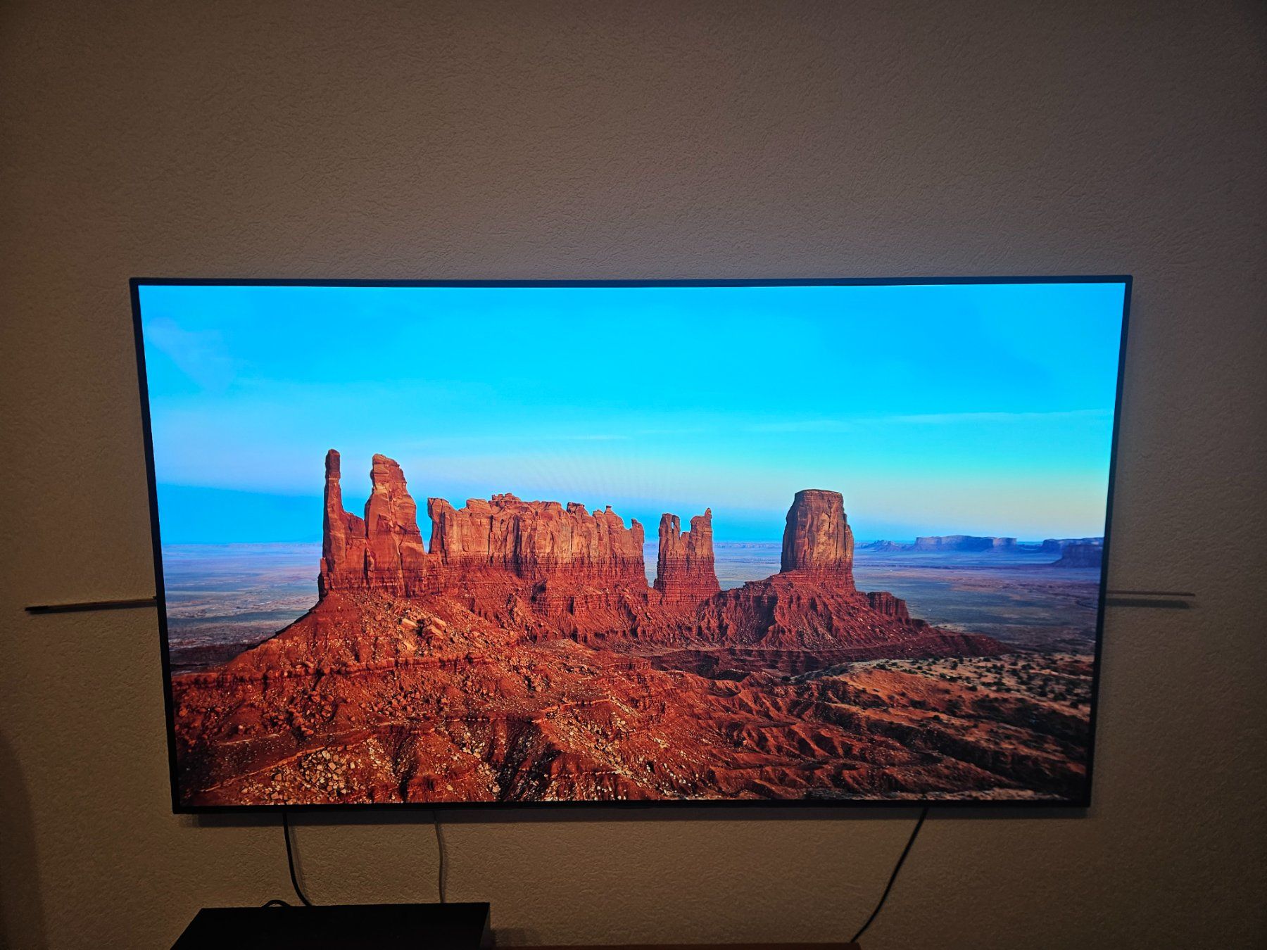 LG Televisori: LG OLED65B8 ab 1.- inkl. Wandhalterung – Usato da Elsau venduto da Avoser