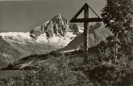 Bürchen  VS  ob Visp  -  Wegkreuz mit Bietschhorn