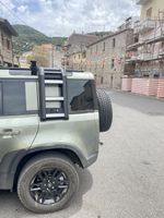 Land Rover Defender L663 110 2x Monatgeschienen seitlich
