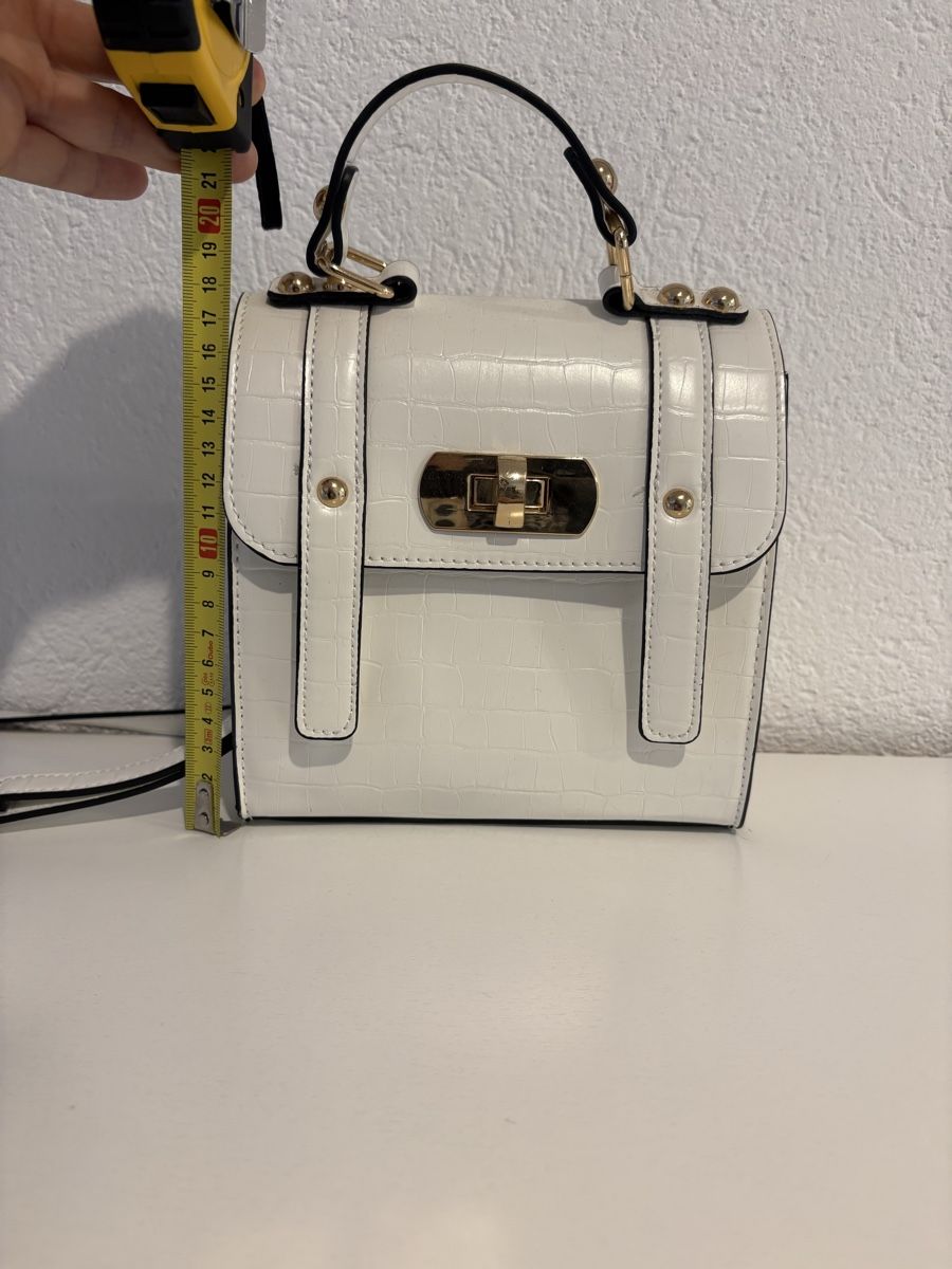 Taschen für Damen: Tasche weiss – Gebraucht aus Bülach von kittygismo 1