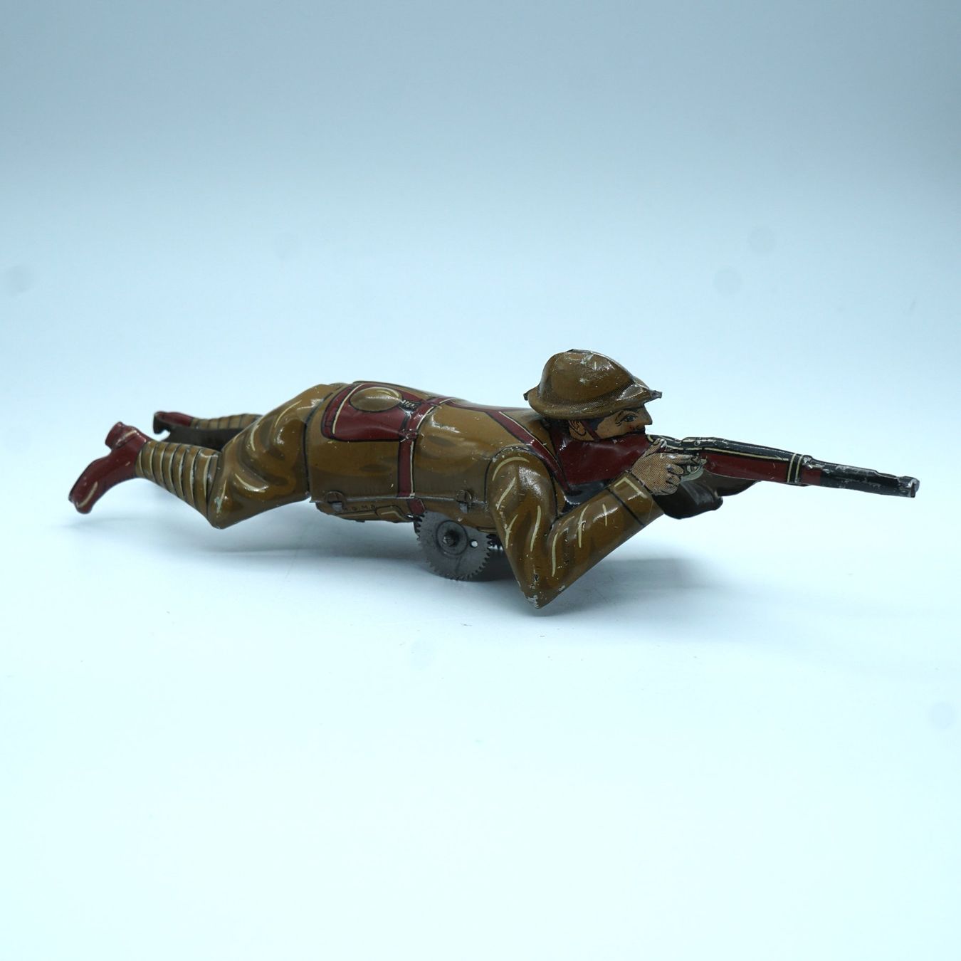 Figuren: Blechsoldat mit Gewehr und Uhrwerk – Defekt aus Volketswil von brockipfannenstil