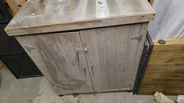 Schrank für Draußen 