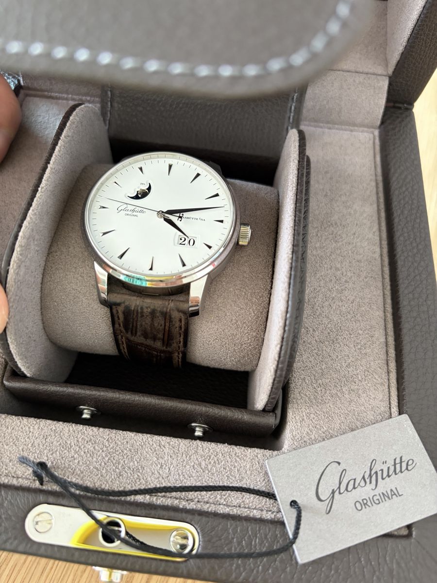 Glashütte Orologi: Glashütte Senator Excellence Panomatic Date Moonphase – Usato da Wettswil venduto da dzlatarev