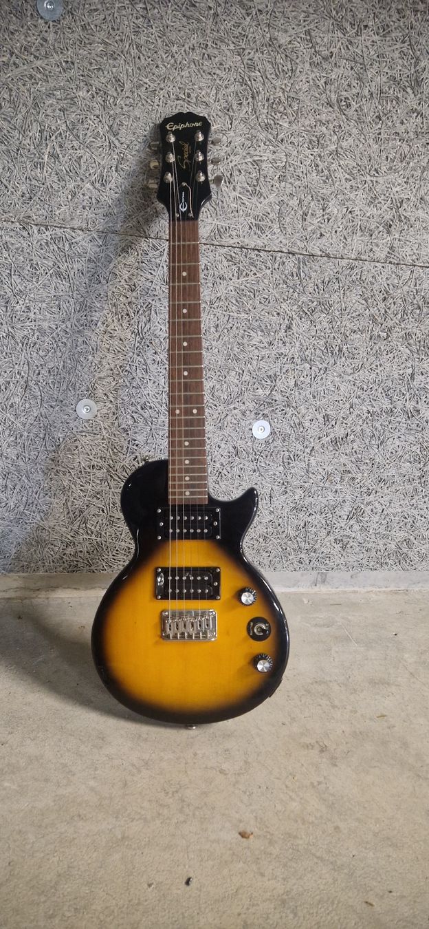 Epiphone Instruments de musique: Guitare électrique  – D'occasion à Chavornay par Aglianico