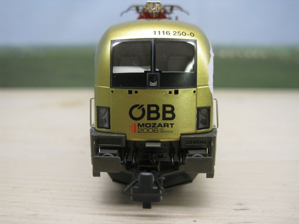 Fleischmann 731201 - Electric-Locomotive Rh 1216 der ÖBB