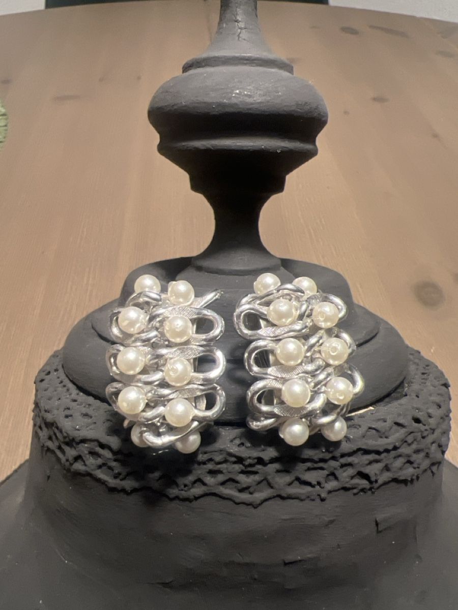 Orecchini pendenti & Orecchini a lobo: Elegante Vintage Ohrclips mit Perlen – Usato da Seon venduto da Sunny-Schmuck78