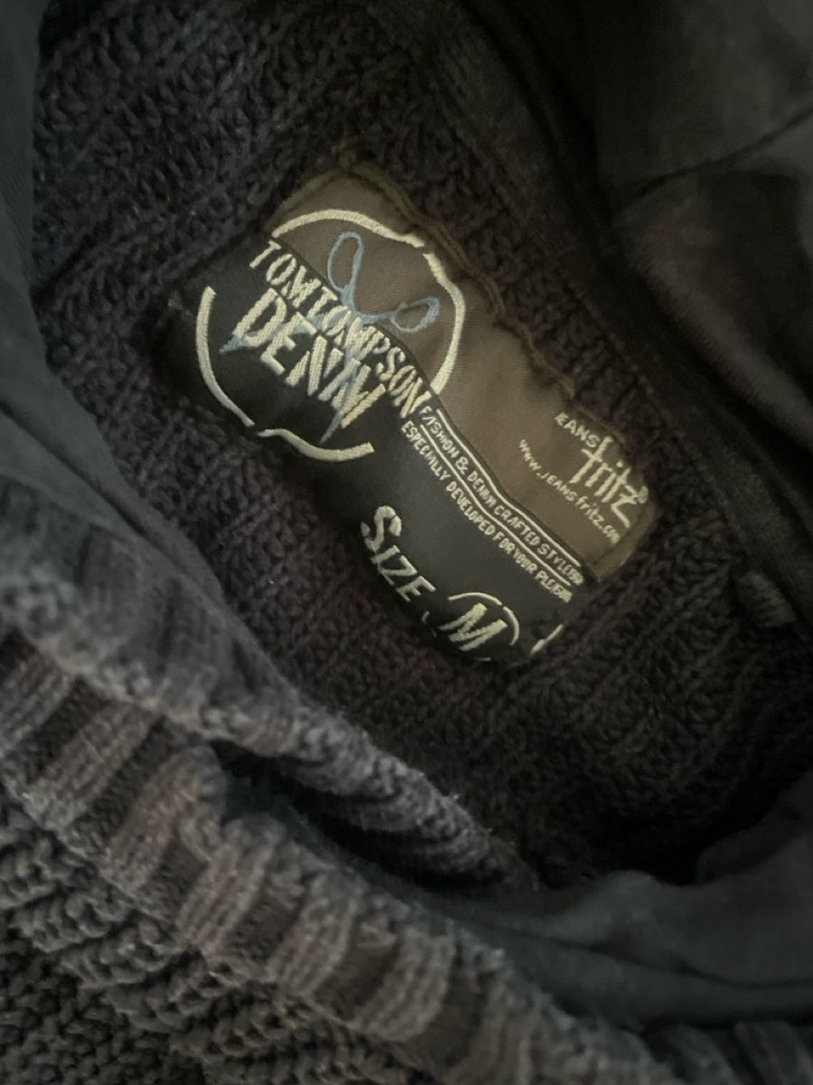 Maglioni & Felpe: Tom Tompson Strickpullover mit Kapuze, Grösse M, Top! – Usato da Obergerlafingen venduto da cabo4 2