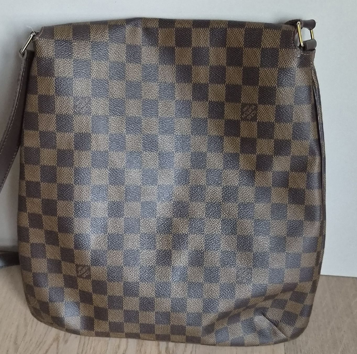 Louis Vuitton Borse da donna: Sac LV authentique Musette Salsa Damier Ébène – Usato da La Chaux de Fonds venduto da reina1975 1