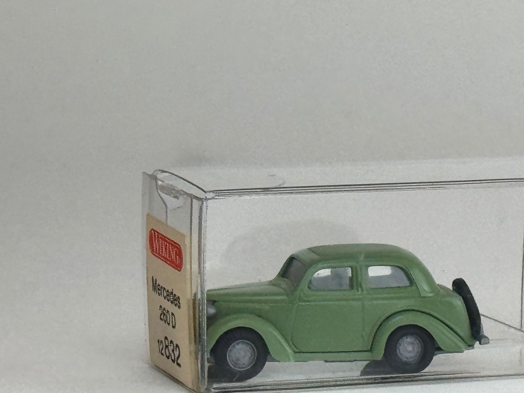 Praliné Modellini d'auto: CH- Praline Ford Eifel maigrün – Usato da Elm venduto da Wikmtz