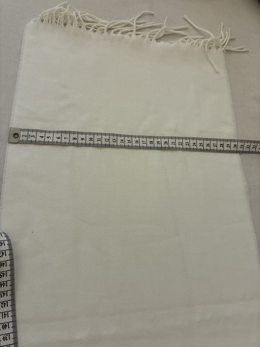 Foulard & Sciarpe: Winter-Accessoire: Weisser Schal, neuwertig – Nuovo (secondo la descrizione) da Bäretswil venduto da Viechel 2
