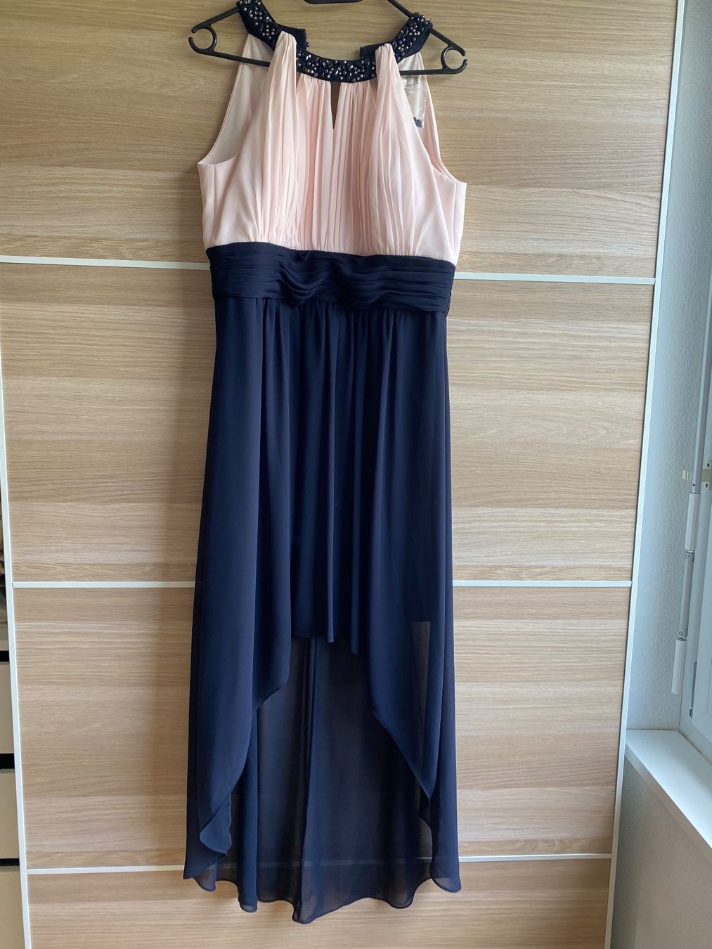 Kleider: Cocktail-Kleid – Neu (gemäss Beschreibung) aus Hedingen von hol_h8wm